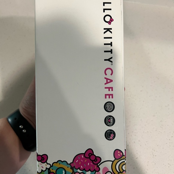 NWT Hello Kitty Cafe hydroflask type waterbottle - Picture 3 of 12